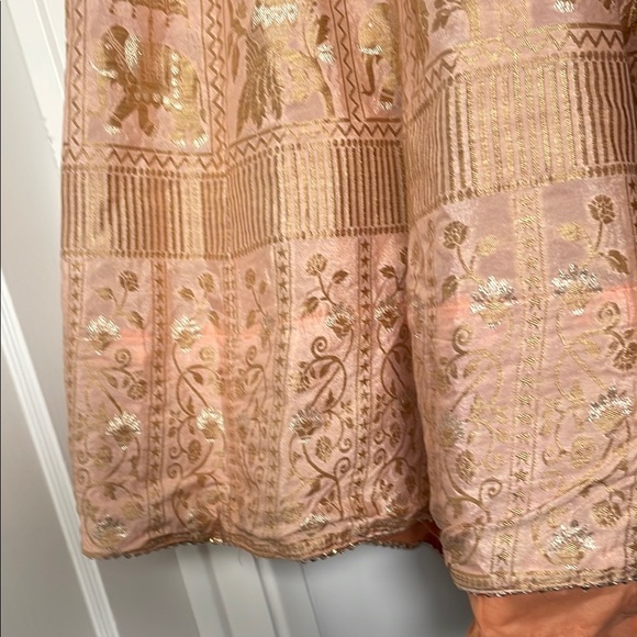 Indian/ Pakistani Magenta and peach women’s size s lehenga, traditional dress - Picture 9 of 16